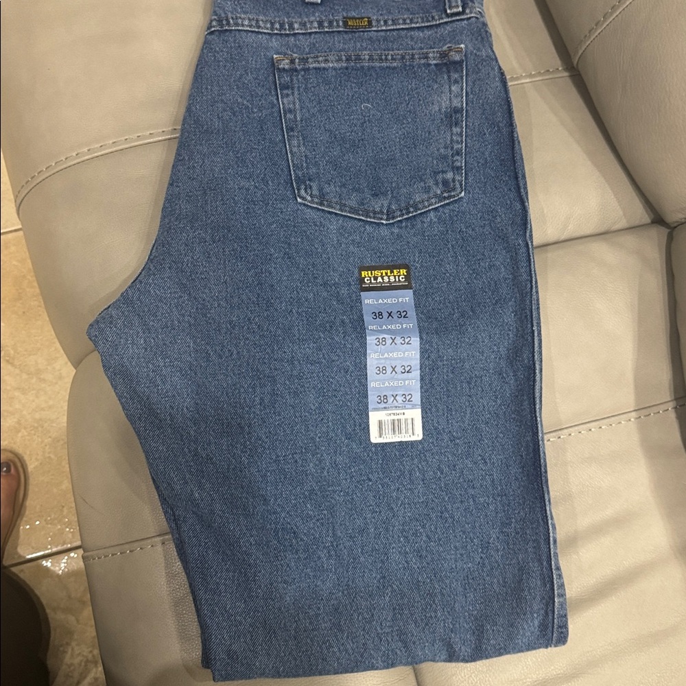 Classic Blue Denim Jeans NWT size 38 x 32 - Picture 4 of 4